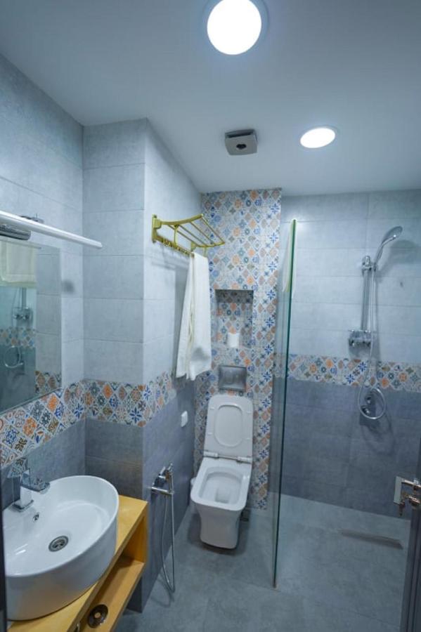 Hotel Linge Tiflis Dış mekan fotoğraf