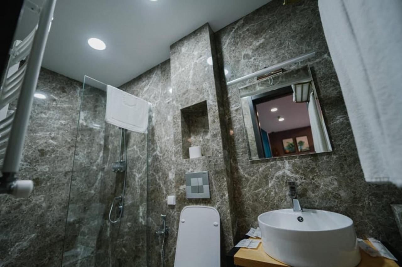 Hotel Linge Tiflis Dış mekan fotoğraf