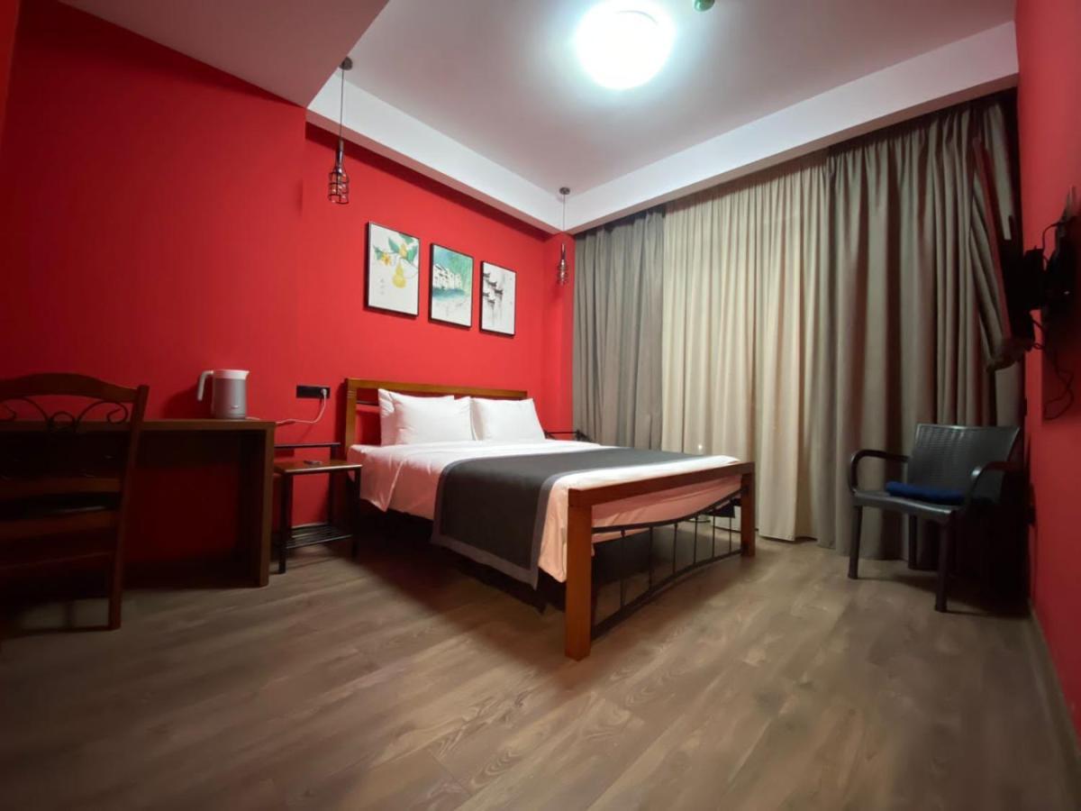 Hotel Linge Tiflis Dış mekan fotoğraf